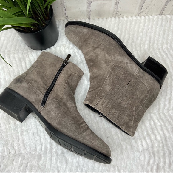 Aquatalia Oribella Weatherproof Leather Bootie 8 - Picture 2 of 10